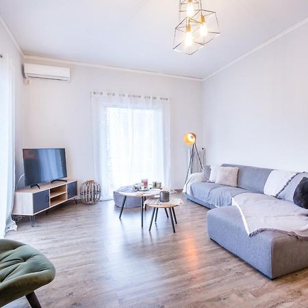 Apartment With Parking Near Medical Center Aten Exteriör bild