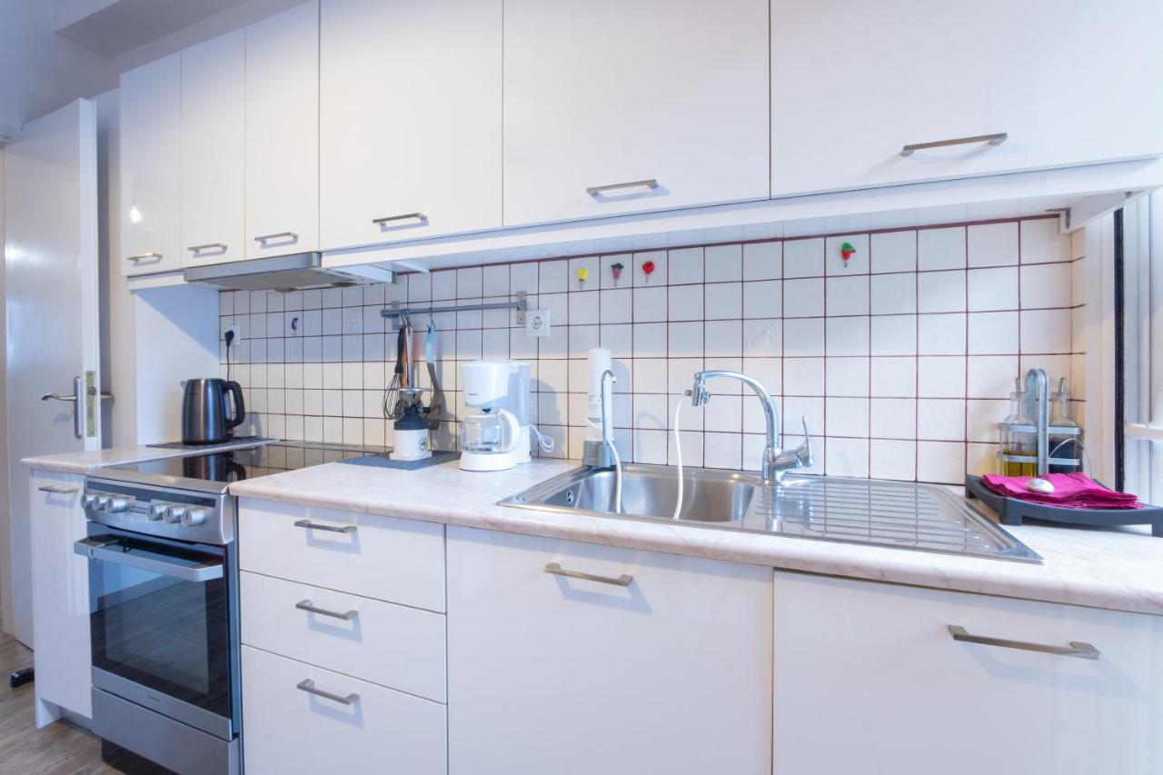 Apartment With Parking Near Medical Center Aten Exteriör bild